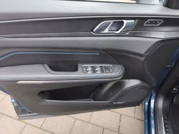 LYNC AND CO 01 1.5 TD 192 kW PHEV El. Panodach Navi Digitale