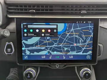 LYNC AND CO 01 1 5TD PHEV (EURO 6d) LED NAVI ACC PANO RFK