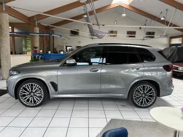 BMW 40 d xDrive M Sport  Pano AHK H&K Innovation