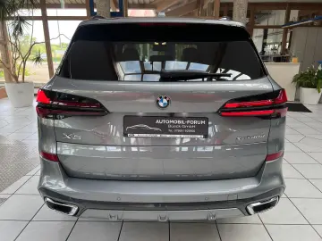 BMW 40 d xDrive M Sport  Pano AHK H&K Innovation