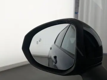 LYNC AND CO 01 1.5T PHEV (EURO 6d) LED NAVI PANO ACC 360
