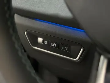 LYNC AND CO 01 1.5 192KW 01 PHEV DCT PANO ACC 360 MEMORY LED