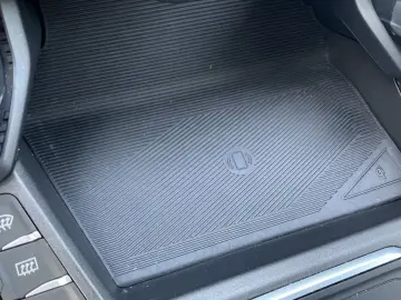 LYNC AND CO 01 1.5 262pk PHEV Adapt.Cruise Panodak Carplay M