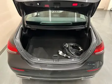 MERCEDES-BENZ E300 de  1. HAND LUXURY PAKET MEMORY
