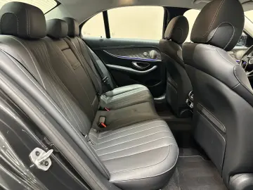 MERCEDES-BENZ E300 de  1. HAND LUXURY PAKET MEMORY