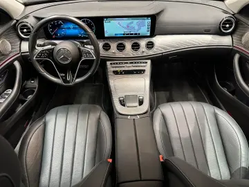 MERCEDES-BENZ E300 de  1. HAND LUXURY PAKET MEMORY
