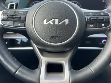 KIA Sportage Spirit 1.6T LED 360 Kamera Navi SHZ