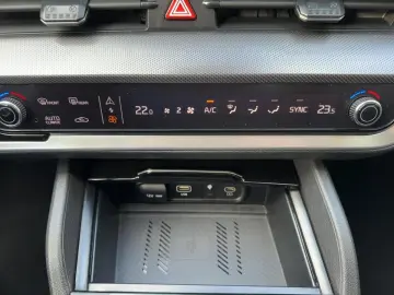 KIA Sportage Spirit 1.6T LED 360 Kamera Navi SHZ