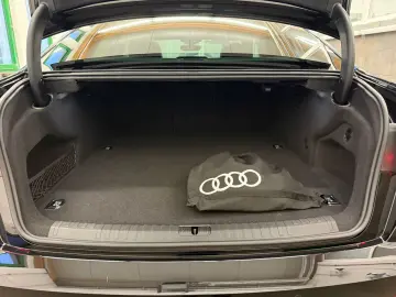 AUDI A6 Lim. 5 J. Garantie S-line Black Pano B&O LED