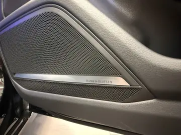 AUDI A6 Lim. 5 J. Garantie S-line Black Pano B&O LED