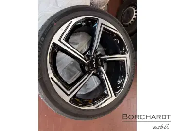 KIA EV6 GT AWD 77 4 585PS 360  800V Head-Up Meridian