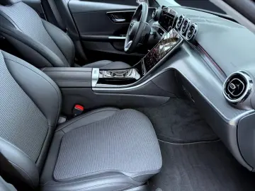 MERCEDES-BENZ C 200 d AVANTGARDE  AHK  Totwinkel  R-…