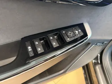 KIA EV6 GT 4WD MERIDIAN HUD 360 ACC Alcantara 1.Hand