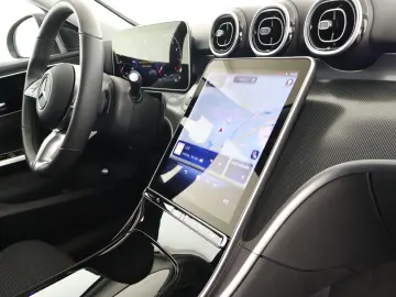 MERCEDES-BENZ C 180 Avantgarde Advanced AHK LED Kamera Navi