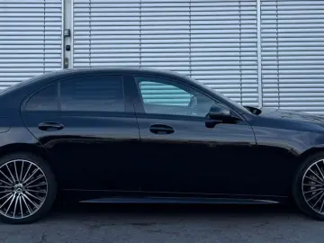 MERCEDES-BENZ C 300d AMG-LINE 19-ZOLL NIGHT KeyGo