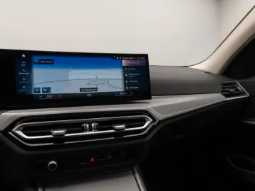 BMW 318i DAB PDC Widscreen Geschwindigkeitsreg LED