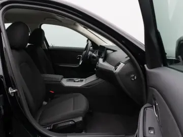 BMW 318i DAB PDC Widscreen Geschwindigkeitsreg LED