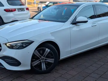 MERCEDES-BENZ C 220d 9G-tr. Panorama Avantgarde wenigKM 1.HD