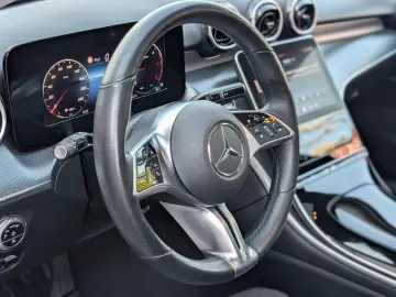 MERCEDES-BENZ C 220d 9G-tr. Panorama Avantgarde wenigKM 1.HD