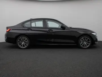 BMW 330d xD Lim. Kamera DAB Leder Alarm Sport 18Zoll