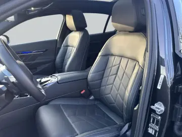BMW 520d Aut. HiFi  LED  SHZ  Pano  Harman Kardon