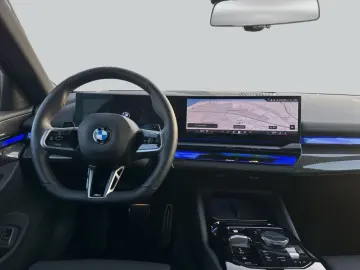BMW 520d Aut. HiFi  LED  SHZ  Pano  Harman Kardon
