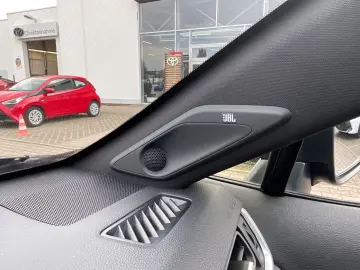 TOYOTA RAV4 2.5 Style ACC LED Navi SHZ 2xKlima 360 Kam.