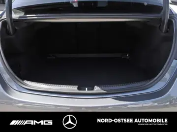 MERCEDES-BENZ C 300 d AMG AHK DISTR. SHZ KLIMA LED
