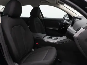 BMW 318i DAB PDC Widscreen Geschwindigkeitsreg LED