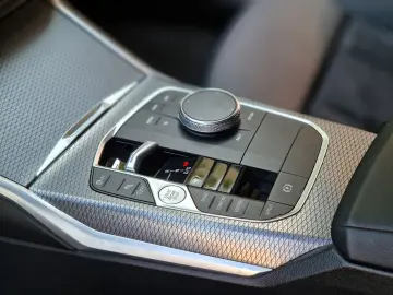 BMW 320i X DRIVE M SPORT PAKET HIFI SHD LED GARANTIE