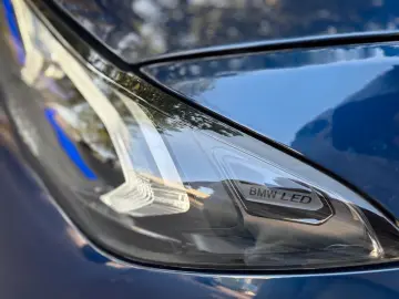 BMW 320i X DRIVE M SPORT PAKET HIFI SHD LED GARANTIE