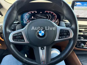 BMW 520d x Drive SAG M PAKET VIR LASER HEAD-UP KAMER