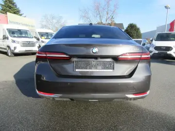 BMW 520 520 Diesel Automatik NEUES MODEL