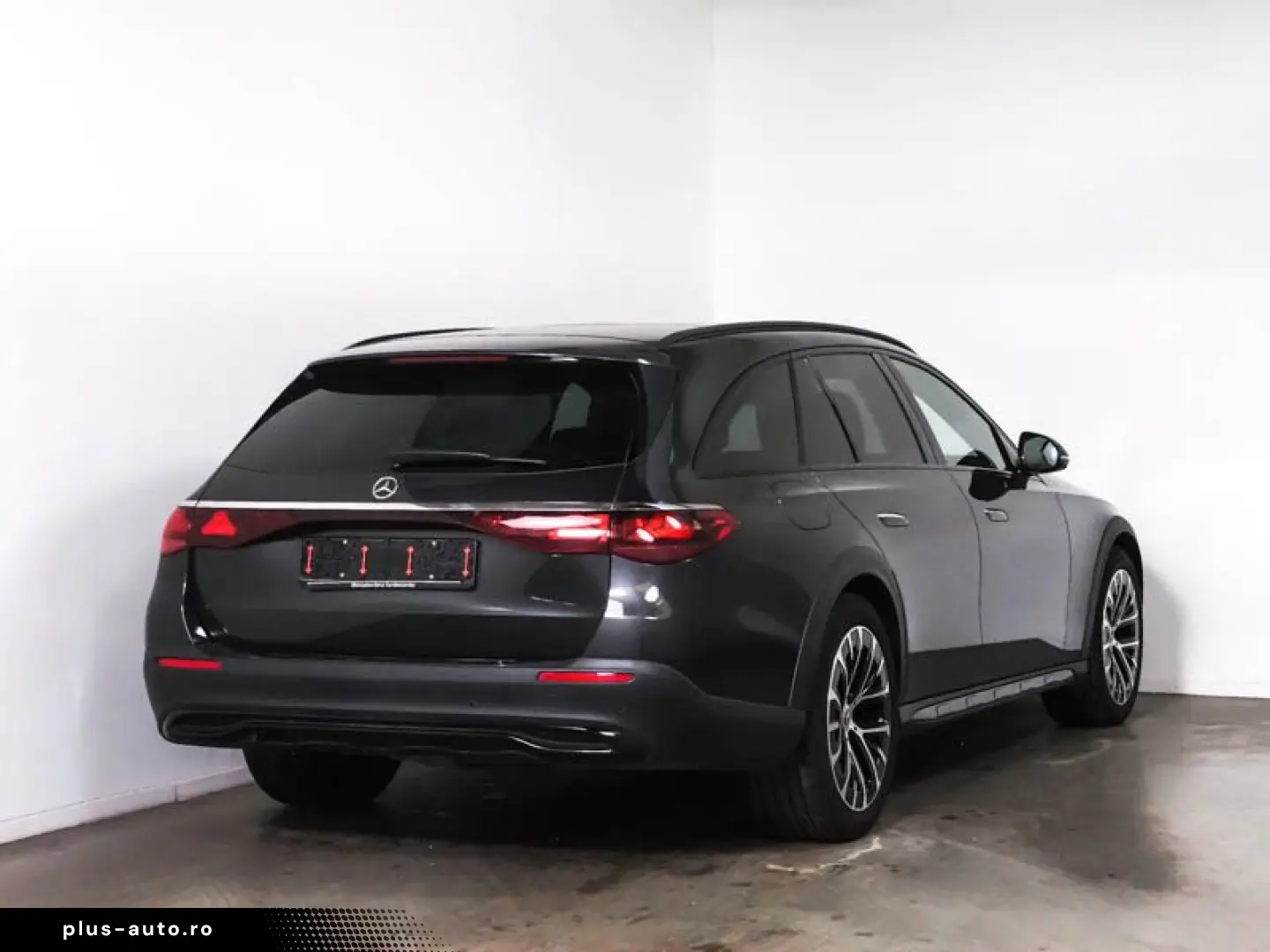 MERCEDES-BENZ E 220 d 4M T All-Terrain Avantgarde Ni&hellip;