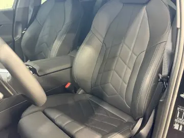 BMW 520i Limousine  Head-UP  Bowers&Wilkins  1 Hand