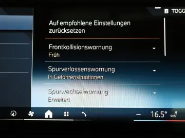 BMW 520d  Travel Innov. Pak Panorama HUD  AHK el  WR