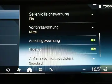 BMW 520d  Travel Innov. Pak Panorama HUD  AHK el  WR
