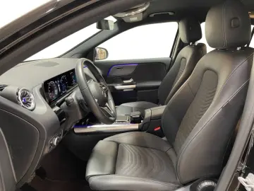 MERCEDES-BENZ EQA 300 4matic Progressive AMG-Räder L…
