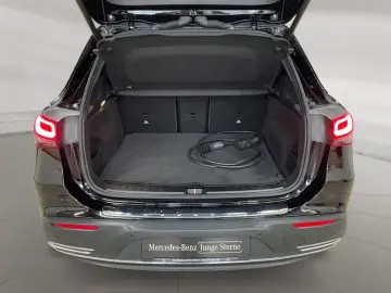 MERCEDES-BENZ EQA 300 4matic Progressive AMG-Räder L…