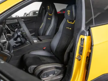 LAMBORGHINI Urus Performante 1 99 ABT Scatenato - 840 PS