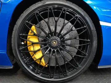 LAMBORGHINI Aventador S WARRANTY 1.OWNER FULL CARBON LIFT