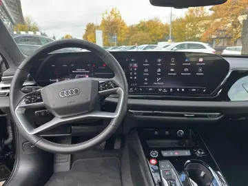 AUDI A5 Limousine TFSI quattro S tronic Fahren Parken