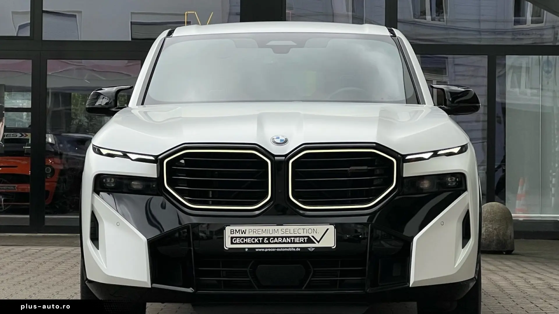 BMW XM Performance  anul 2024  748 CP.