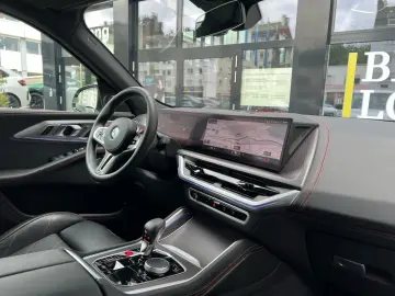 BMW XM Performance  anul 2024  748 CP.
