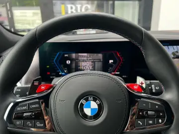 BMW XM Performance  anul 2024  748 CP.