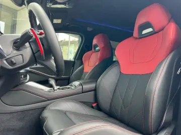 BMW XM Performance  anul 2024  748 CP.