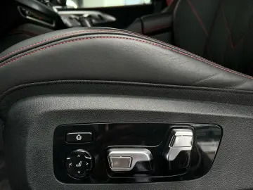 BMW XM Performance  anul 2024  748 CP.