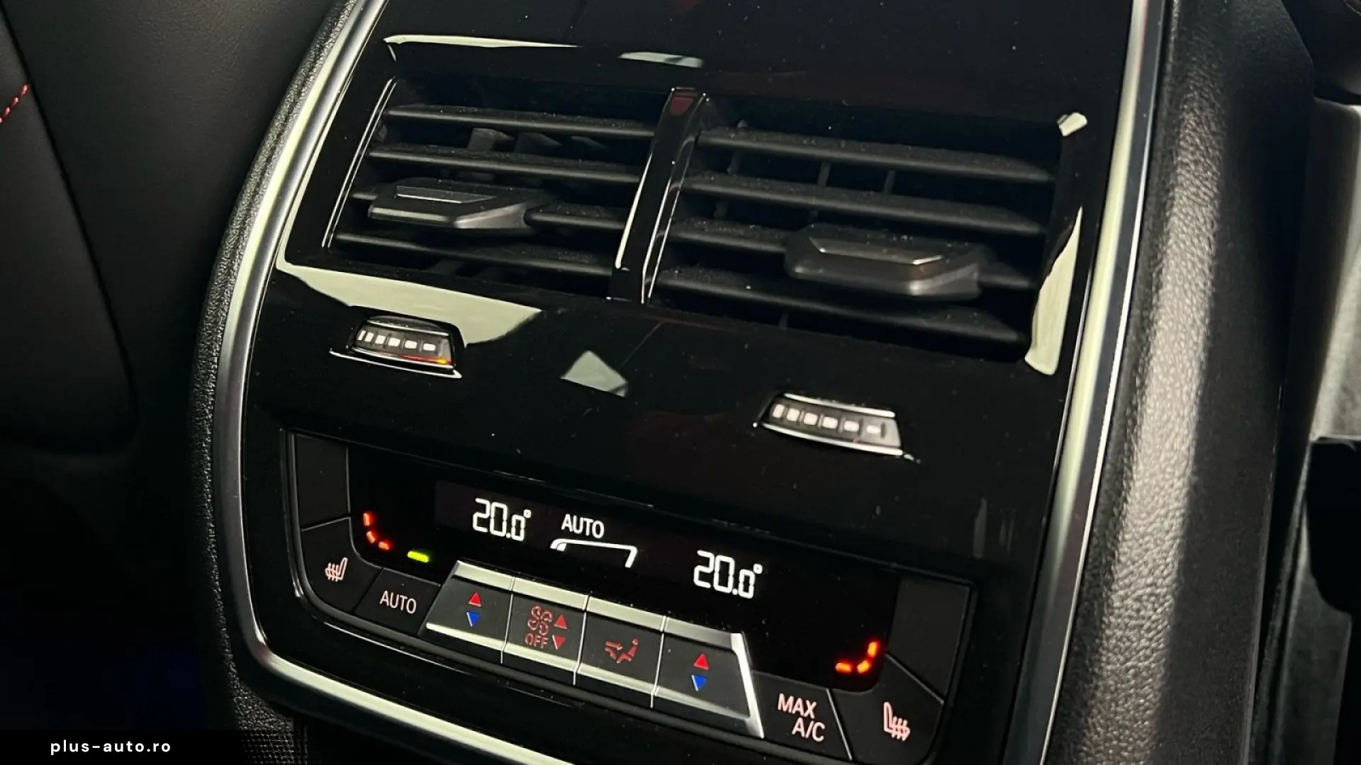BMW XM Performance  anul 2024  748 CP.