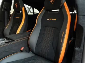 LAMBORGHINI URUS PERFORMANTE FULL Carbon 23