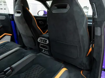 LAMBORGHINI URUS PERFORMANTE FULL Carbon 23